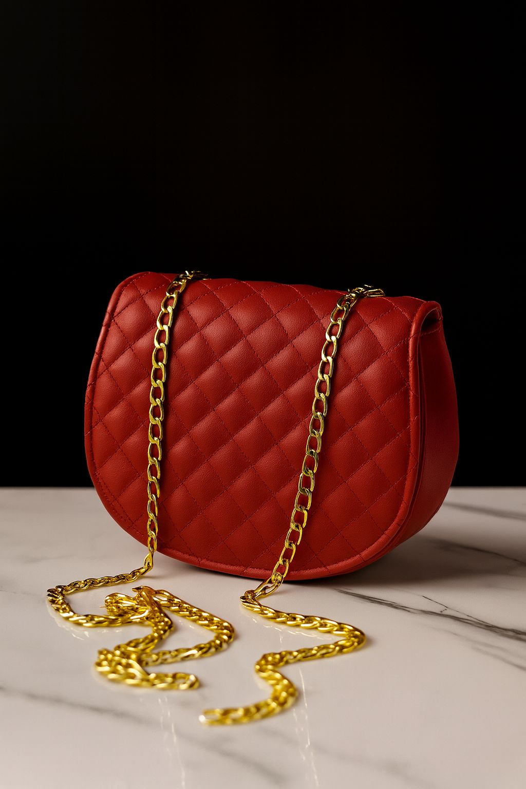 STYLISH & MINIMALISTIC FASHION