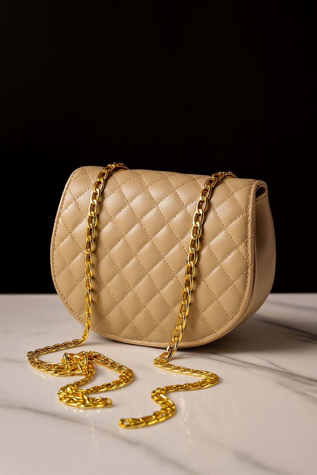 STYLISH & MINIMALISTIC FASHION