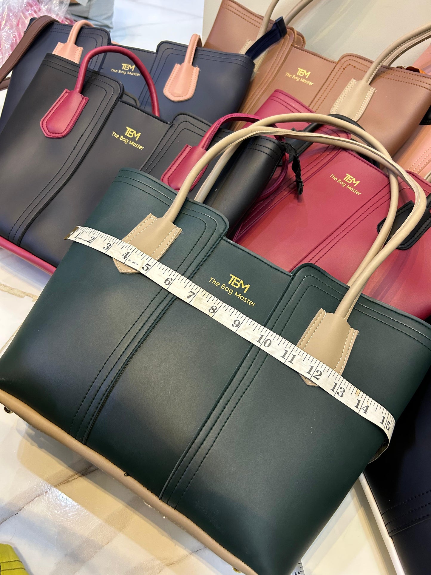 HIGH QUALITY TOTE BAG – PREMIUM SYNTHETIC LEATHER | ELEGANT & DURABLE