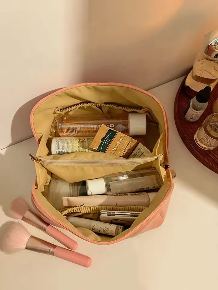 “PREMIUM PU LEATHER TRAVEL TOILETRY BAG